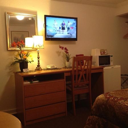 Holiday Motel Бенд Екстериор снимка