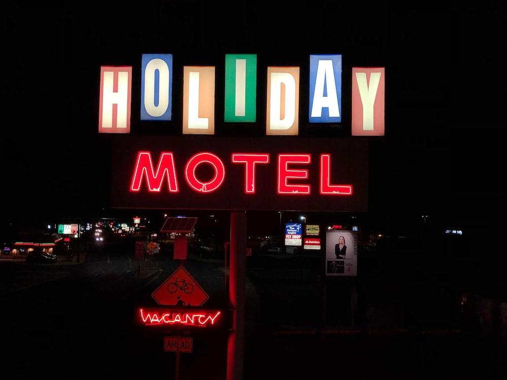 Holiday Motel Бенд Екстериор снимка