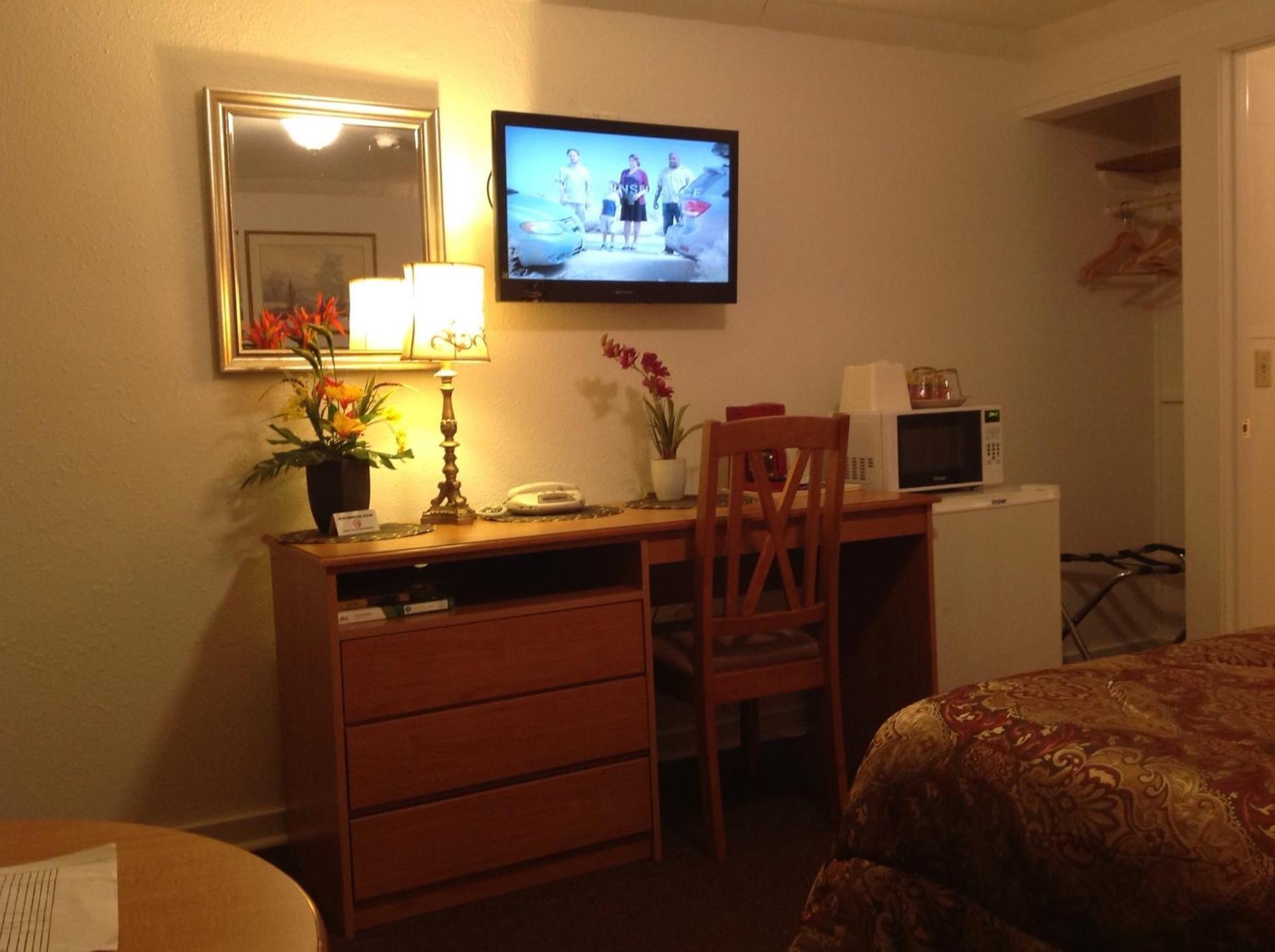 Holiday Motel Бенд Екстериор снимка