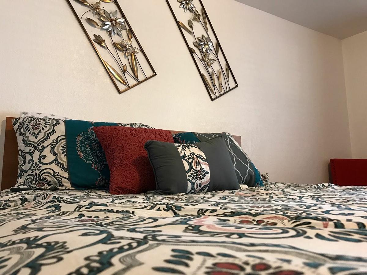 Holiday Motel Бенд Екстериор снимка